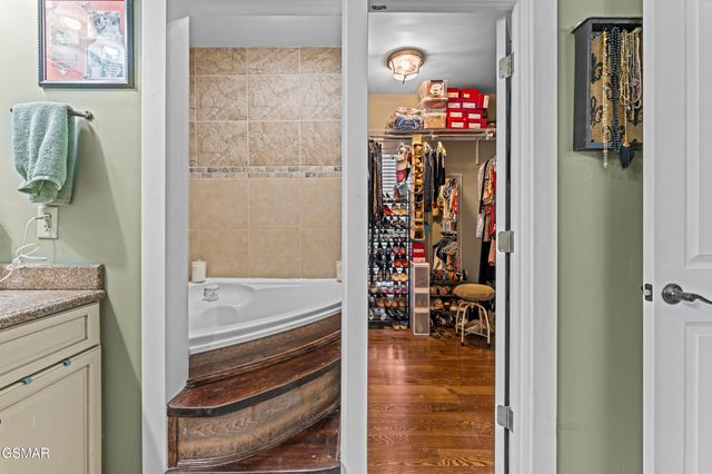 1279 Clabo Lane, Sevierville, TN 37876