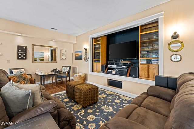 1279 Clabo Lane, Sevierville, TN 37876