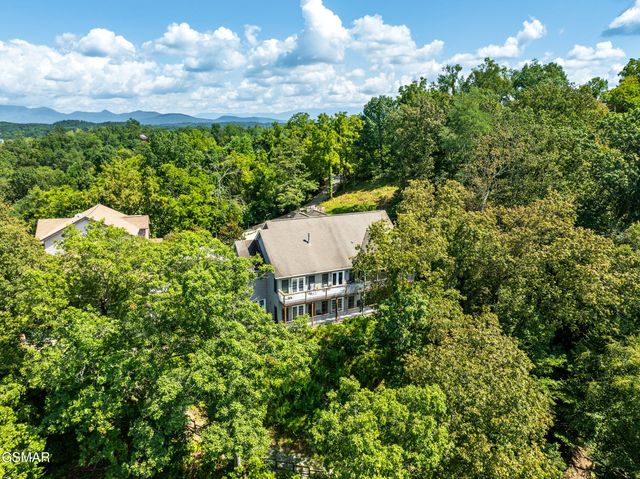 1279 Clabo Lane, Sevierville, TN 37876