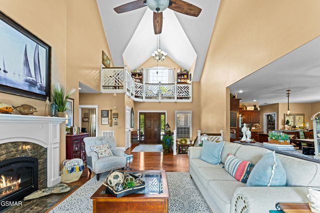 1279 Clabo Lane, Sevierville, TN 37876