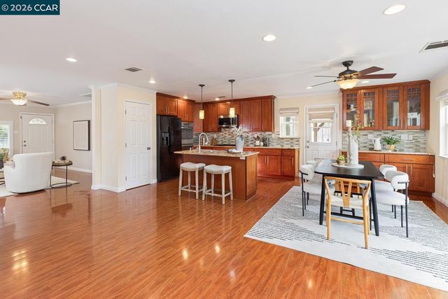 5506 Nebraska Dr, Concord, CA 94521