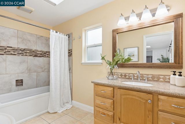 5506 Nebraska Dr, Concord, CA 94521