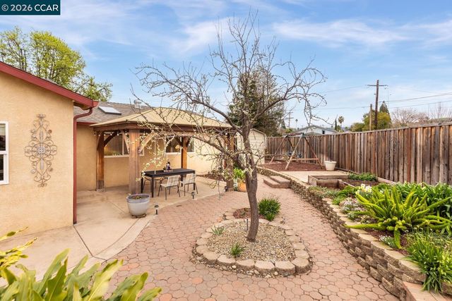 5506 Nebraska Dr, Concord, CA 94521