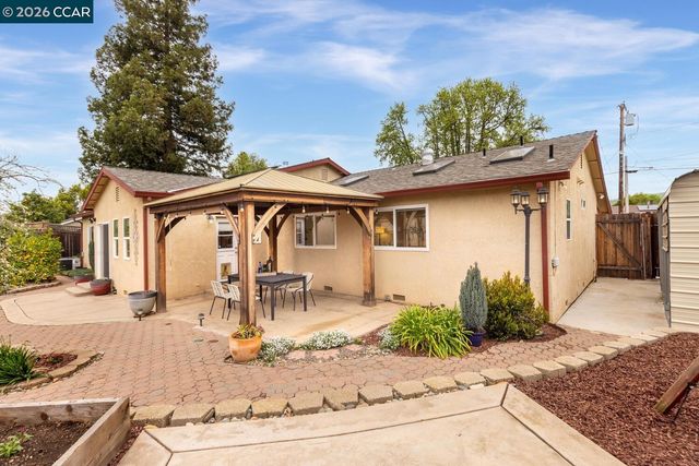 5506 Nebraska Dr, Concord, CA 94521