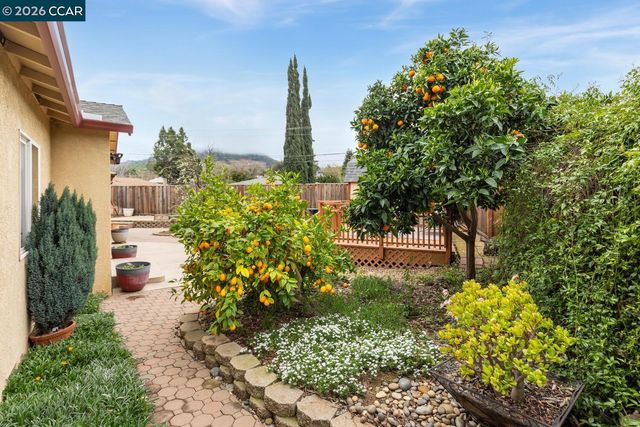 5506 Nebraska Dr, Concord, CA 94521