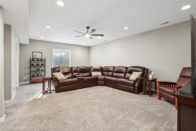 9126 Wellington Drive, West Des Moines, IA 50266