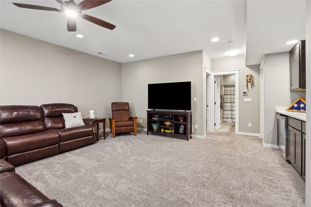 9126 Wellington Drive, West Des Moines, IA 50266
