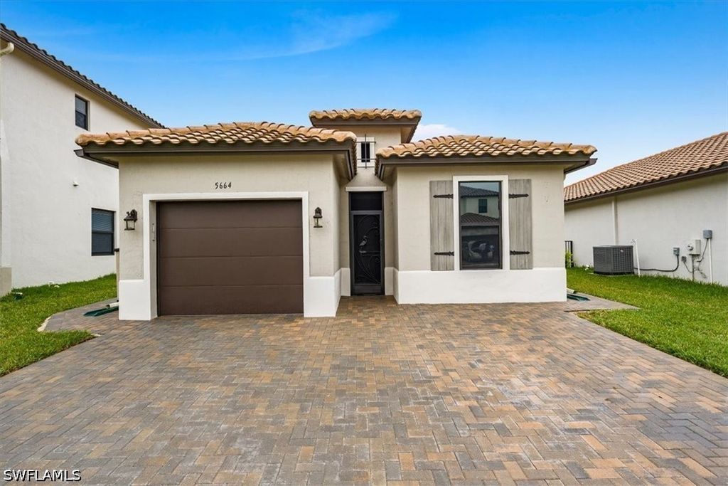 5664 Cerva LN, Ave Maria, FL 34142