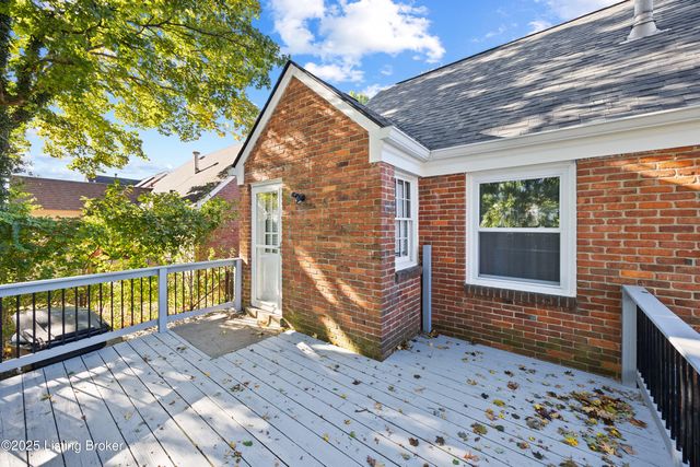 3523 Tyrone Dr, Louisville, KY 40218