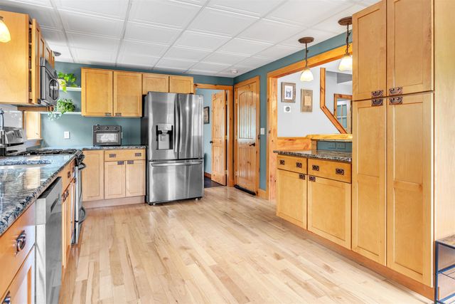 21 King's Row, Hillsborough, NH 03244
