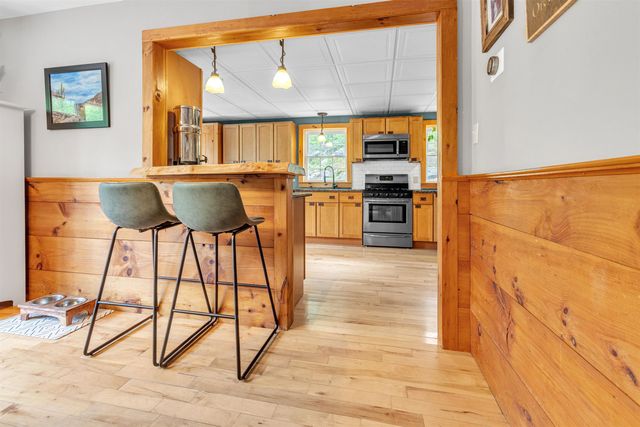 21 King's Row, Hillsborough, NH 03244