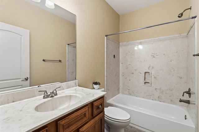 104 Saint Andrews Dr Unit 104, Oakland, TN 38060