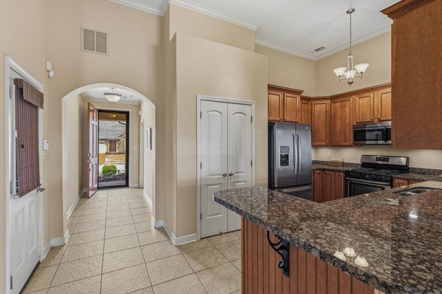 104 Saint Andrews Dr Unit 104, Oakland, TN 38060