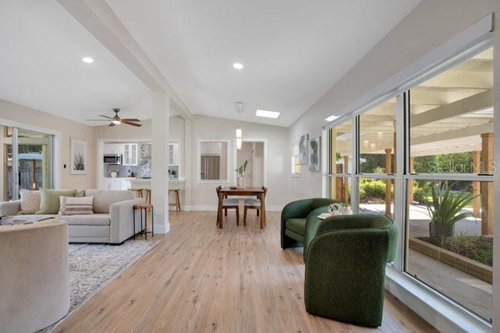 Image 4 of property listing at 1926 NATALEN ROAD, Winter Park, FL 32792