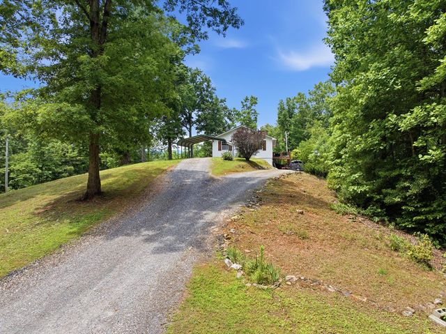 305 White Mountain, Marble, NC 28905