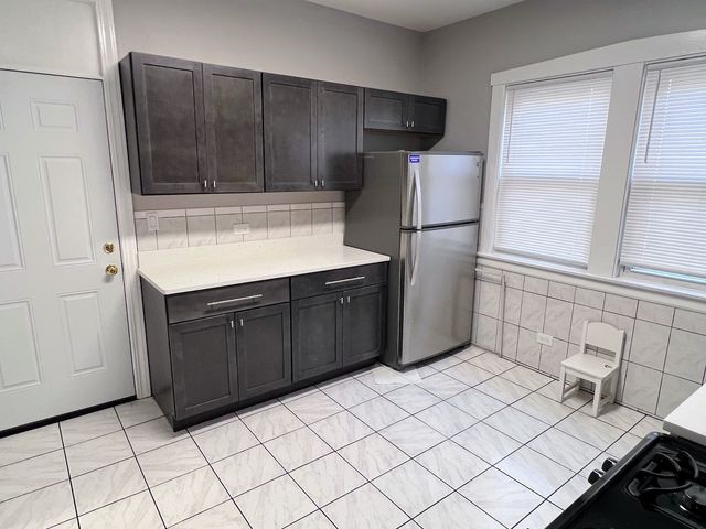 4838 W Addison Street 1, Chicago, IL 60641