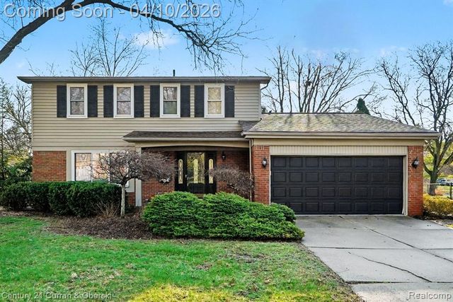 3836 Meadowbrook Drive, Troy, MI 48084