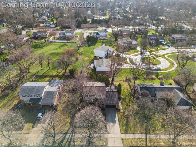 3836 Meadowbrook Drive, Troy, MI 48084