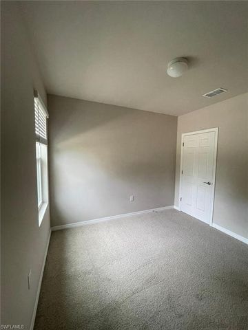 2802 40th ST SW, Lehigh Acres, FL 33976