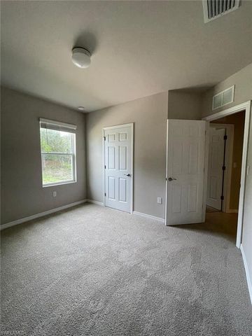 2802 40th ST SW, Lehigh Acres, FL 33976