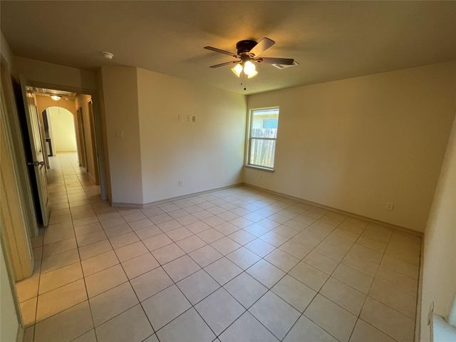 16928 W Ivanhoe, Montgomery, TX 77316