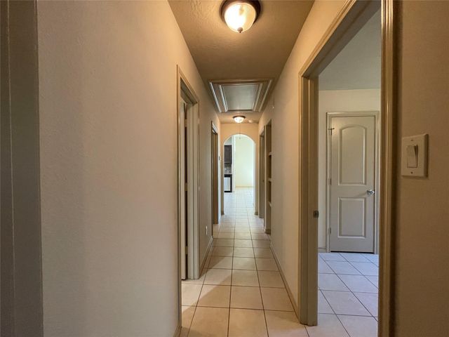 16928 W Ivanhoe, Montgomery, TX 77316