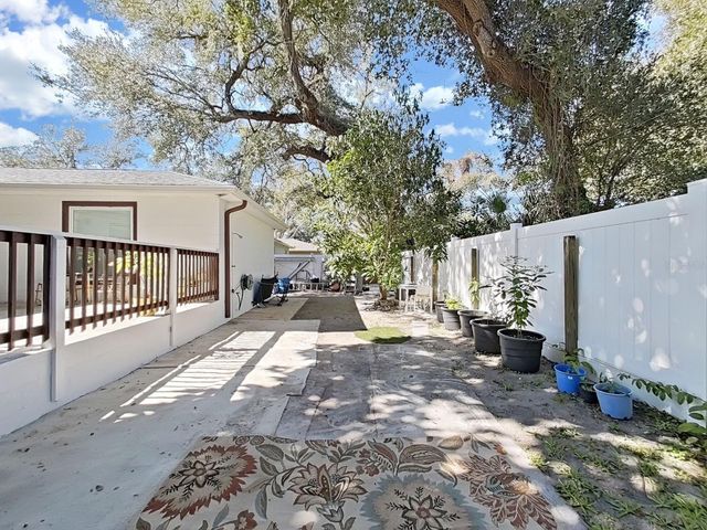 3306 E CHELSEA STREET, Tampa, FL 33610