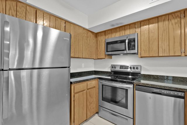 730 N Resler Drive B, El Paso, TX 79912