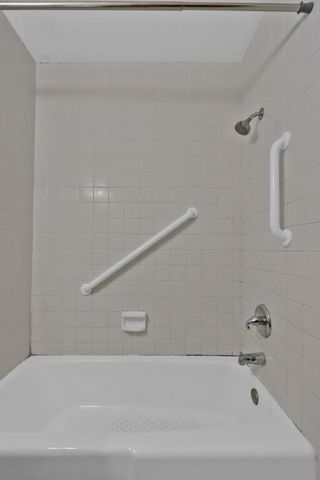 730 N Resler Drive B, El Paso, TX 79912