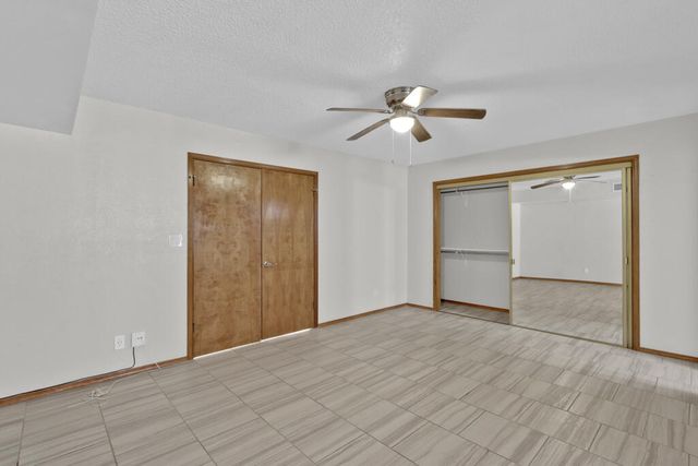 730 N Resler Drive B, El Paso, TX 79912