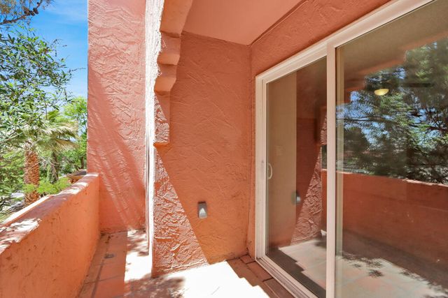 730 N Resler Drive B, El Paso, TX 79912