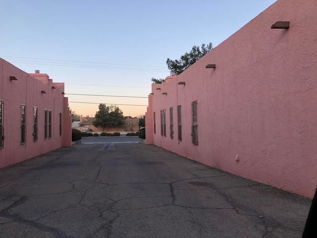 730 N Resler Drive B, El Paso, TX 79912