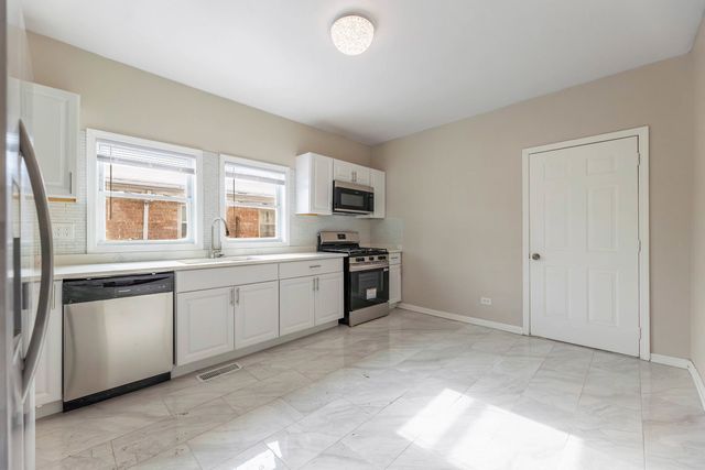 12420 S Emerald Avenue, Chicago, IL 60628