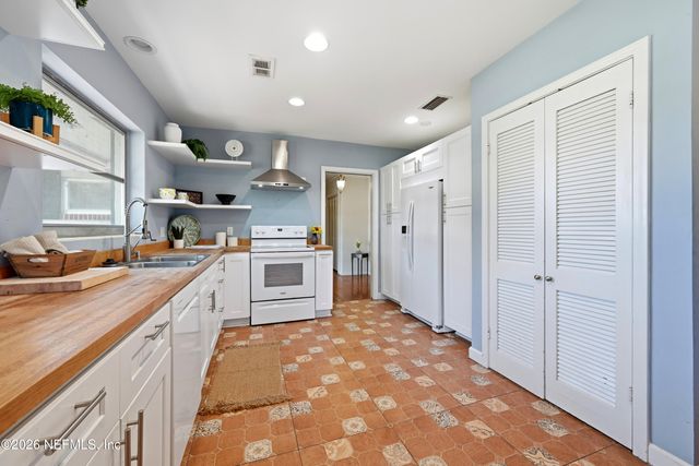 49 SYLVAN Drive, St. Augustine, FL 32084