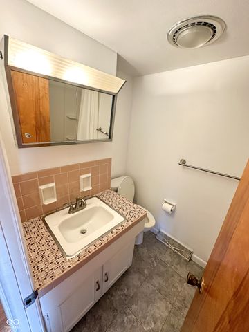 5829 W 30th Street, Indianapolis, IN 46224
