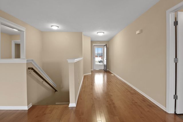 2753 Kildare Courtyard, Valparaiso, IN 46385