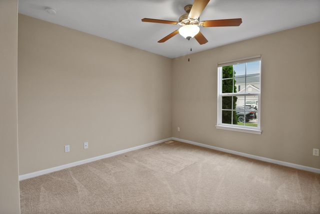 2753 Kildare Courtyard, Valparaiso, IN 46385