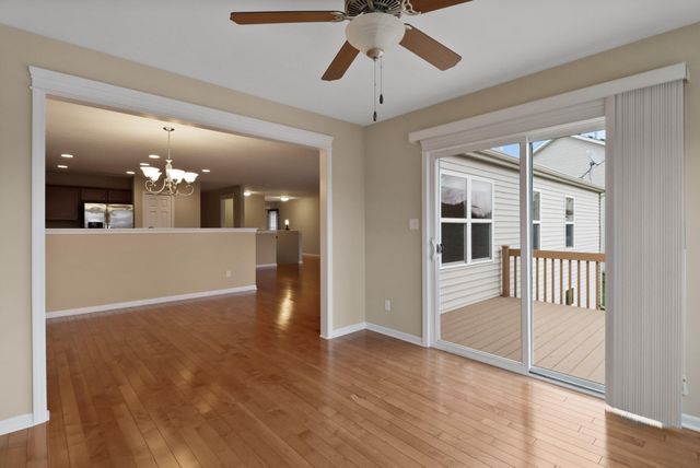 2753 Kildare Courtyard, Valparaiso, IN 46385