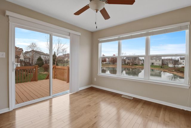 2753 Kildare Courtyard, Valparaiso, IN 46385