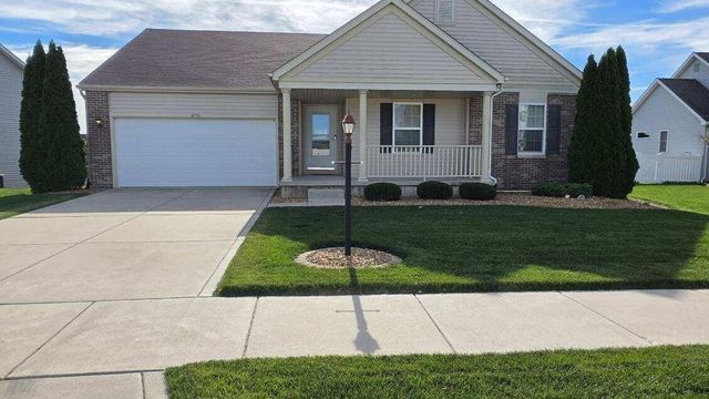 2753 Kildare Courtyard, Valparaiso, IN 46385