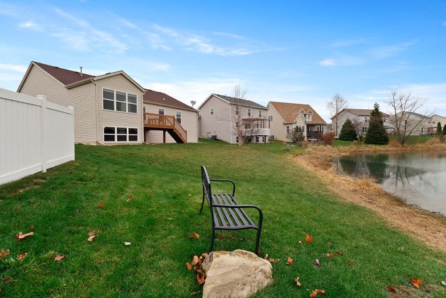 2753 Kildare Courtyard, Valparaiso, IN 46385