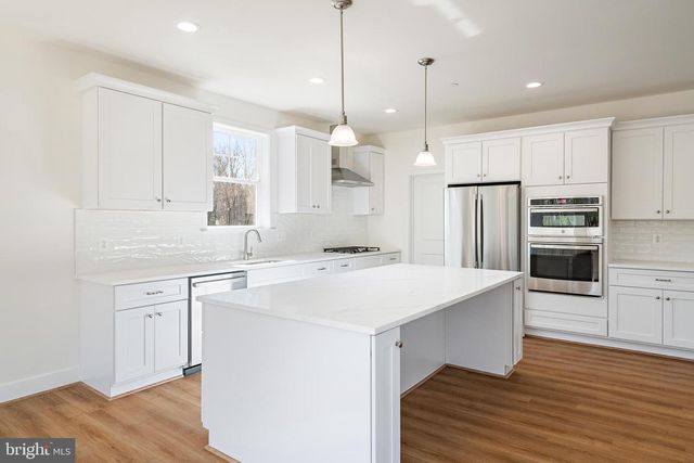 1216 PARISH HILL LN, Severn, MD 21144