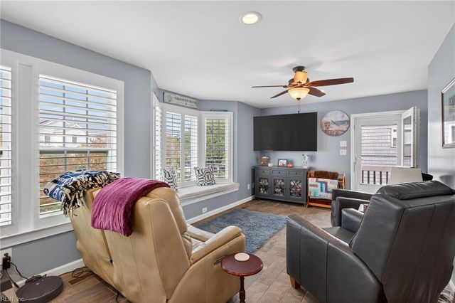 110 Grand View DR, Hampton, VA 23664