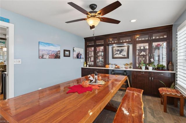 110 Grand View DR, Hampton, VA 23664