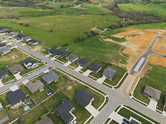 410 Wyldwood Way, Berea, KY 40403
