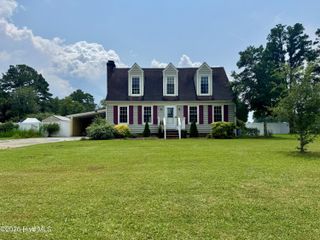 101 Marsh Road, Washington, NC 27889