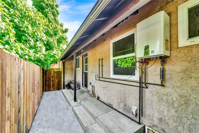 14235 Sylvan, Van Nuys, CA 91401