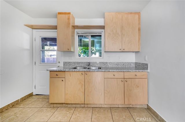 14235 Sylvan, Van Nuys, CA 91401