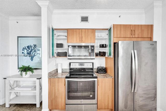 17555 NW Atlantic Boulevard 608, Sunny Isles Beach, FL 33160