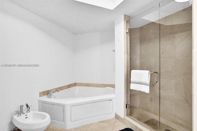 17555 NW Atlantic Boulevard 608, Sunny Isles Beach, FL 33160